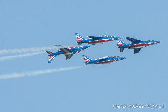 Patrouille de France in close formation