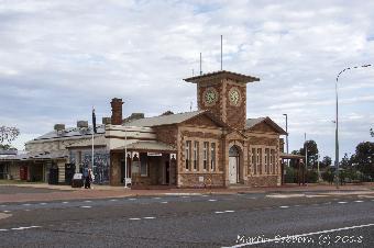 Menzies - Town Hall